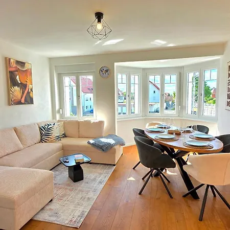 Design-apartment I Beheizbarer Swimming-pool I Sauna I Boxspring I Parkplatz Apartament