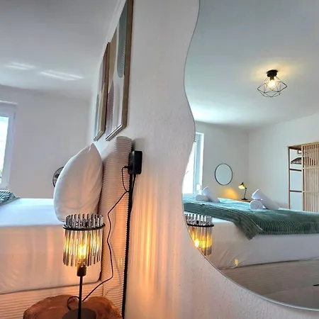 Apartament Design-apartment I Beheizbarer Swimming-pool I Sauna I Boxspring I Parkplatz *