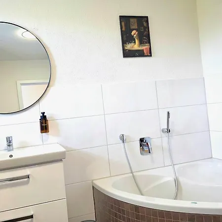 Design-apartment I Beheizbarer Swimming-pool I Sauna I Boxspring I Parkplatz *